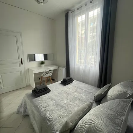 Front Sea House Cros De